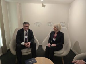 PREDSJEDNICA VIJEĆA MINISTARA I LAJČAK